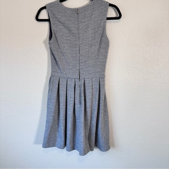 Talula Aritzia Grey Fit & Flare Mini Dress Women 2 Preppy Sleeveless Skater Twee - Picture 5 of 11